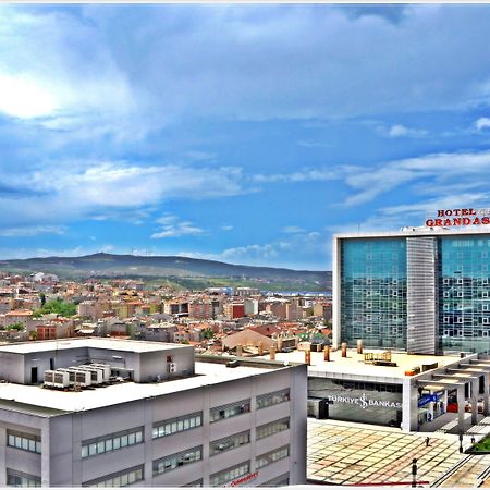 Grand Asya Hotel Bandırma Exterior foto